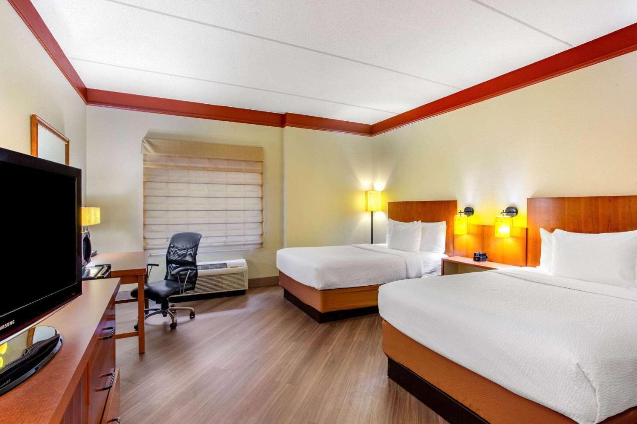 La Quinta By Wyndham Raleigh Crabtree Hotell Eksteriør bilde